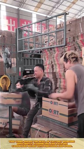 Fastest Worker Assembling and Packing Boxes Quickly #workprocess #factory #cardboard #box
