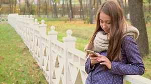 4.2K views · 695 reactions | Baixe agora e adquira o seu app da Bíblia com as anotações de fé do Bispo Macedo. Acesse bibliafielcomentada.com e aproveite! | Igreja Universal | Facebook