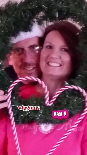 #vlogmas2023 #merrychristmas #chickenpotpie #chickendinner #easyrecipes #Campbells #pillsbury #birdseye #fypシ゚ #chaptertwomyretiredlife | Cara Knaack