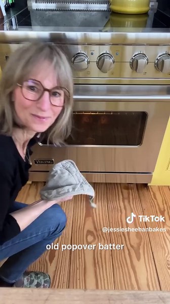 Chocolate Sugar Popover Buns: Easy and Delicious