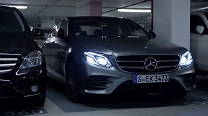 39K views · 990 reactions | Discover the Remote Parking Pilot in the #EClass in action. This new technology allows the vehicle to be easily moved into and out of parking spaces remotely using a smartphone app. | Mercedes-Benz Belgium | Facebook