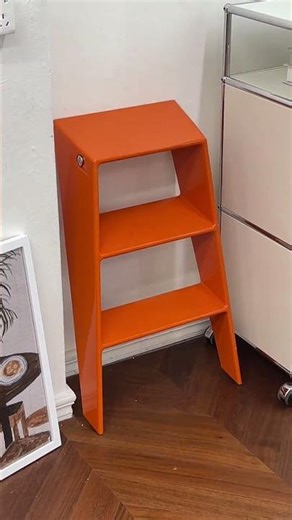 いつでもどこでも使える、コンパクトで頑丈な3段ステップスツール