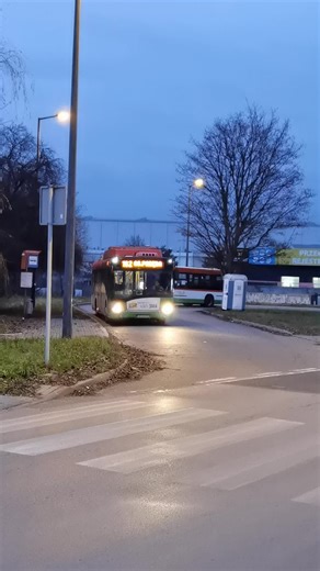 Solaris Trollino 12MB III 3884 odjeżdża z pętli Inżynierska na ostatnim kursie linii 162😍#wybijsie #mpklublin #autobus #fyp #lublin