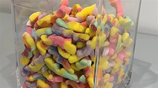 ✅ Safe & Eco-Material Sealed Box: A Hit for Both Home & Supermarket Use!