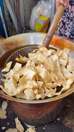 Nikho Sanjaya | Slondok is a traditional Indonesian snack originating from Magelang, Central Java, made from mashed steamed cassava mixed with aromatic... | Instagram