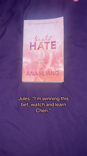 Exploring Twisted Series with Ana Huang: A Dynamic FMC