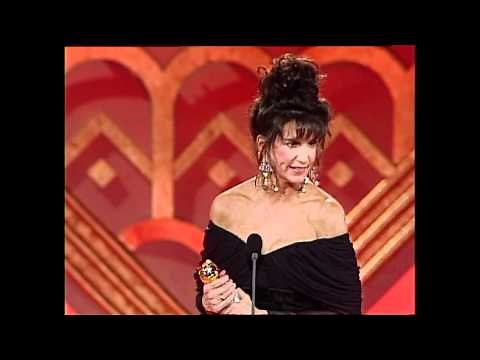 Mercedes Ruehl wins Best Supporting Actress Golden Globes 1992
