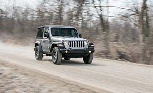 2018 Jeep Wrangler V-6 4x4 Manual: Sticking to Core Values
