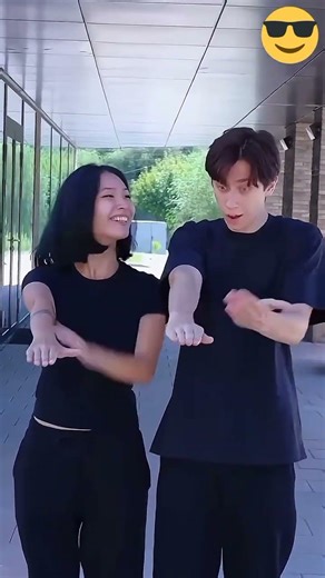 Bikin Happy 🤩 Sulap Tangan Mudah Tapi Keren 🤯 #funny #dance #viral #shorts #youtubeshorts