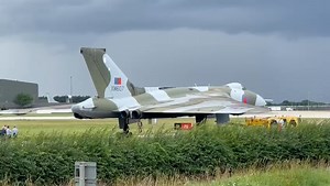 245K views · 11K reactions | An Vulcan bomber at RAF Waddington was moved so that it can be preserved ahead of the 40th anniversary of the Falklands War in which it played a key part. What a sight. | Lincolnshire Live | Facebook
