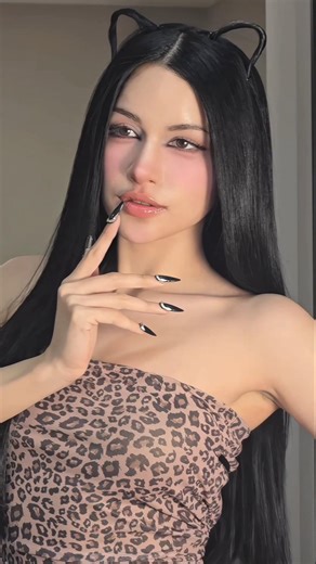 Therian makeup ✩₊˚.⋆☾𓃦☽⋆⁺₊✧