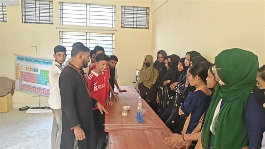 1.9K views · 105 reactions | আজকের ব্যবহারিক ক্লাস, নবম শ্রেণীর চুন ,পানি এবং কার্বন-ডাই-অক্সাইডের বিক্রিয়া পর্যবেক্ষণ। | Abdul Wadud | Facebook