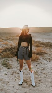 Lift App: AI Photo / Video Editor on Instagram: "Take your prompts 👇 📌 But first, make sure to bookmark this post, you’ll be looking for this later! 1️⃣ Content Calendar: ChatGPT can help you create personalized content content • Example: Can you help me create a 30-day content calendar specifically tailored for our [Niche] brand? I’d like to incorporate a mix of product highlights, featuring our [Product 1, Product 2, and Product 3], with customer testimonials that showcase the real-life bene