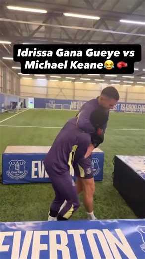 URFRESHTV SPORT on Instagram: "Idrissa Gana Gueye & Michael Keane settling their differences at training 😂🥊 The Everton team mates had an altercation vs Manchester United on Monday where Gueye slapped Keane & got sent off…. Great way to show they’ve made up 👏"