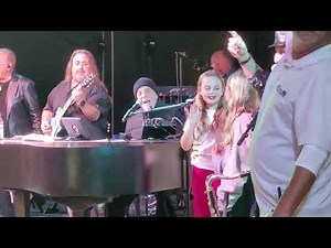 Billy Joel Surprises Tribute Band at Wellington 30th Anniversary Celebration with Surprise Concert