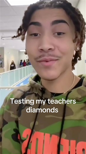 Testing my teachers diamonds #scare #scareprank #prank #fun #funny #viral #trending #fyp #foryou #foryoupage #jumpscared #family #challenge #couple #couplegoals