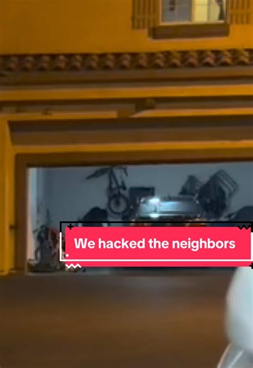 Accidentally hacking the neighbors garage door #fashion #neighbors #comedy #hacker #familia