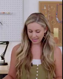 These stretch bracelets are simply charming! If you're new to jewelry making, this project is an excellent place to begin your journey. Watch the full tutorial on Jewel School's YouTube channel here: https://bit.ly/3BUm7Bn JTV Alicia Herzbrun | Jewel School