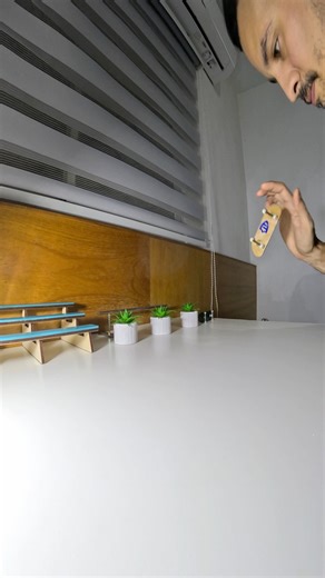 Fs double laser flip #fingerboard #fingerboarding