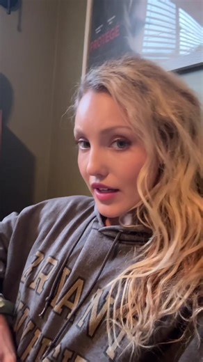 It’s called man-ipulation for a reason 😘 #newyearseve #getitgirls