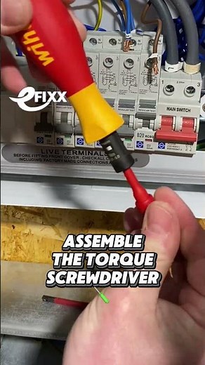 Show Me How To Use An Electricians' Torque Screwdriver