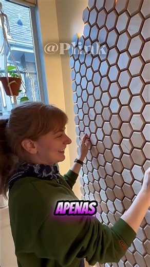 Ela descobriu um local secreto na própria casa!😱