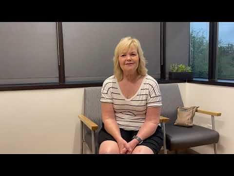 Robotic Total Knee Replacement After 3 Months- listen to a patient describe her experience.