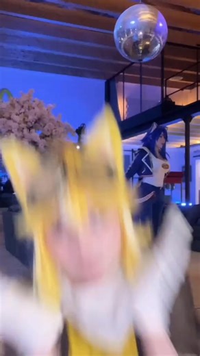 gotta go SLAY🦔💨🦊 yall we had to much fun recording these videos 😭😂 #sonic #tails #cosplay | bubblegumhd