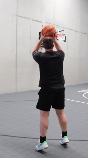 When shooting three's on the move it's crucial to square up our shoulders as we drive into our jumper. After repping this out it becomes second nature. If you have any questions let me know below!