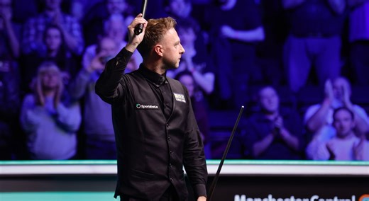 Trump Wins Murphy Thriller To Reach Semis