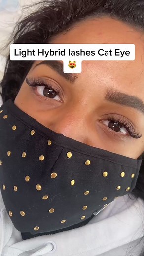 Get Stunning Cat Eye Hybrid Lash Extensions for a Glamorous Look