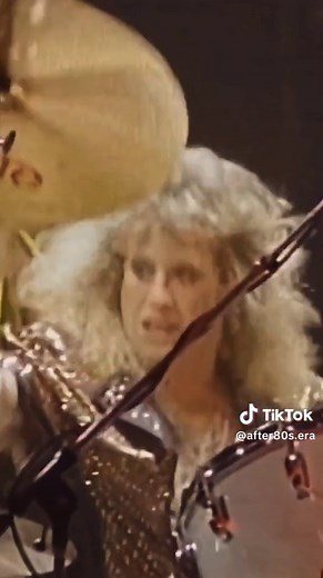 Ratt • You're In Love 🔥|What memories do I unlock for you?🌬️🔥4K| That Guitar is 🔥🔥 #ratt #rattband #rattnroll #glammetal #heavymetal #80s #80smetal #metal80s #80sheavymetal #hairband #🦅 #rock80sy90s #80srock #robincrosby