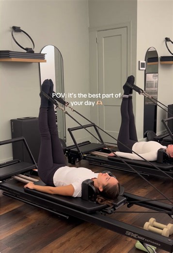 Nothing better than feet in straps 🖤 #pilates #hobokenpilates #bloompilateshoboken #reformerpilates #fitness