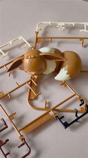 Cozy build with me 🤎 #modelkit #hobbies #speedbuild #hobbyists