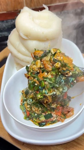 EAT or PASS make we continue with the Quarrel 😒🙂‍↕️🚶‍♀️‍➡️😢 Food processor @rayluxafrica | Redgrapescafe