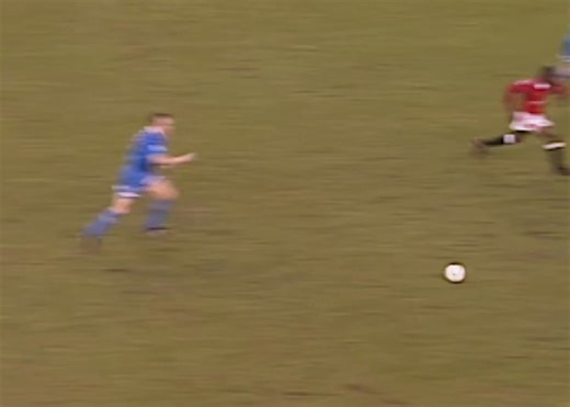 ⚽️Remember this strike from Andy Cole against Everton on Boxing Day in 1997👏👏👏 #manchesterunited #MUFC #AndyCole | Man United Daily