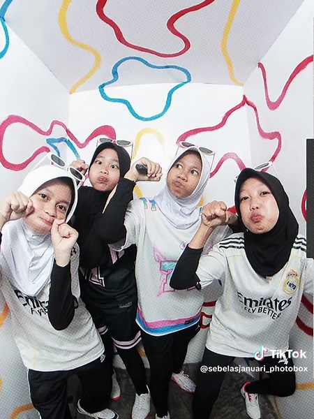 #CapCut Nirmana box circle kece😎🫵 #fotoboxkedondong #studiophotoboxkedondong #photoboxkedondong