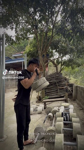 Skip leg day 😁💪🏻💪🏻 #xh #tapluyenmoingay #gym #2025 #skiplegday