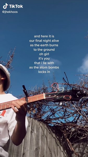 As The World Caves In - Matt Maltese Guitar Tutorial