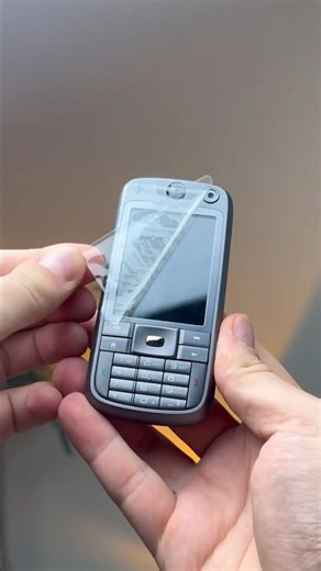 Mechanisms we miss: hidden keyboards. HTC S730