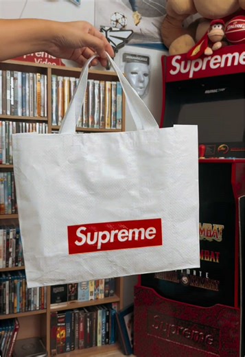 From the Supreme Miami location to What’s Next to Collect📍 Supreme car emblem box logo 🔴 What Supreme piece started YOUR collection ? @HYPEBEAST #fyp #supreme #Miami #Car #hypebeast