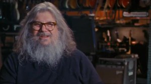 Tom’s longtime collaboration with George Drakoulias started with ‘Wildflowers’ and bloomed into the next decade with George serving as lead producer on 2002’s ‘The Last DJ.’ Our friend George recently won a GRAMMY for his trailblazing work on ‘Barbie’ and is the producer on the upcoming Petty Country album. | Tom Petty & The Heartbreakers