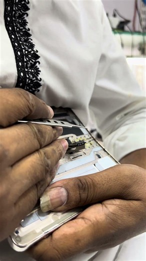 Samsung Galaxy Z Fold 4 Screen Repair! 🛠️📱 || Areeb Telecom