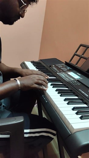 🎧💛Some feelings are best played, not spoken.”/A romantic touch on keys 🎹❤️”/#keyboard #tamilmusic