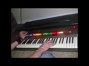 Lowrey Travelling Genie Organ Demo Video 3