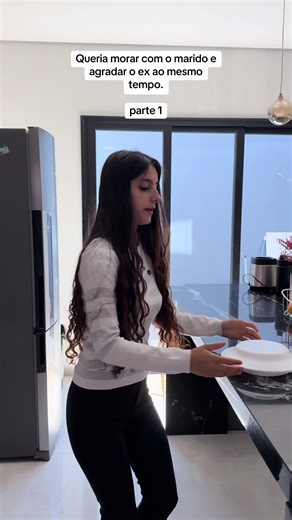 Queria morar com o marido e agradar o ex ao mesmo tempo. Parte 1