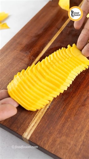 136K views · 2.1K reactions | Making the most of this mango season. Mango cutting skills. Which one of these do you like! #happycookingtoyou #Foodfusion #mangocutting | Food Fusion | Facebook