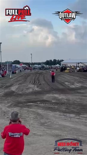 Legendary “Kentuckian” pulling in Rock Valley, Iowa 2025!! Full Pull Outlaw Truck & Tractor Pulling Association #tractorpulling | Beer Money Pulling Team
