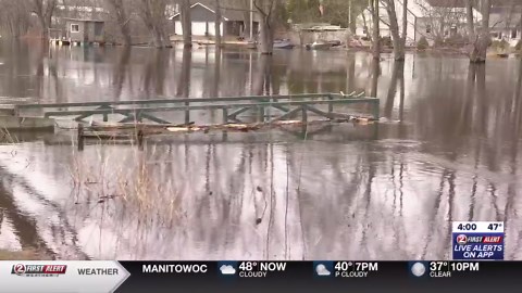 Compromised dike adds to flooding around Shiocton