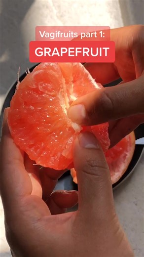 Exploring the Sensual World of Fruit: A Grapefruit Adventure 🍇🍊